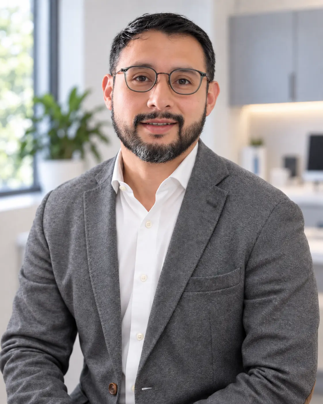 Dr. Omar Quiroz